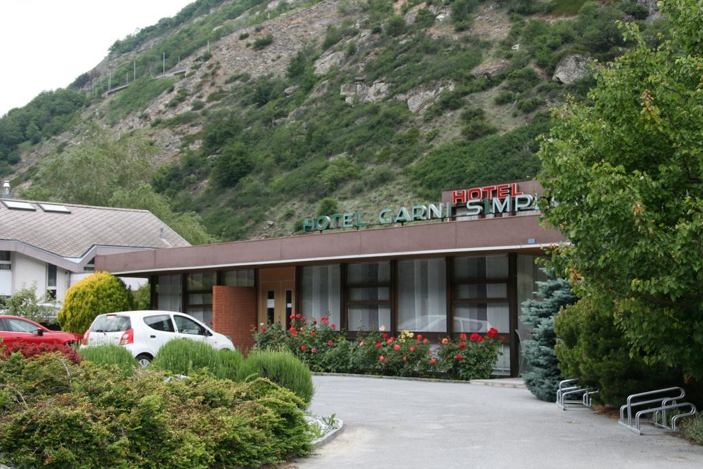 Hotel Garni Simplon Brigerbad Екстериор снимка