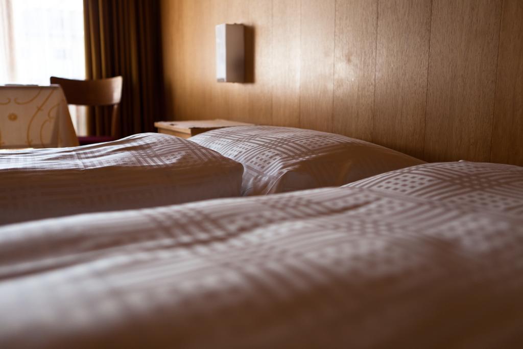 Hotel Garni Simplon Brigerbad Екстериор снимка